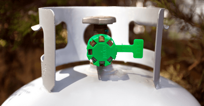 Propane heating tank