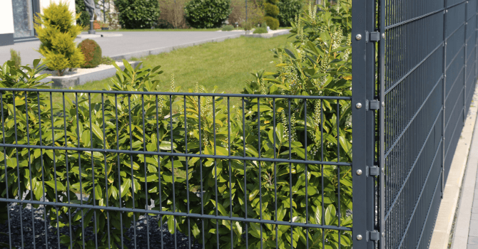 aluminum fence